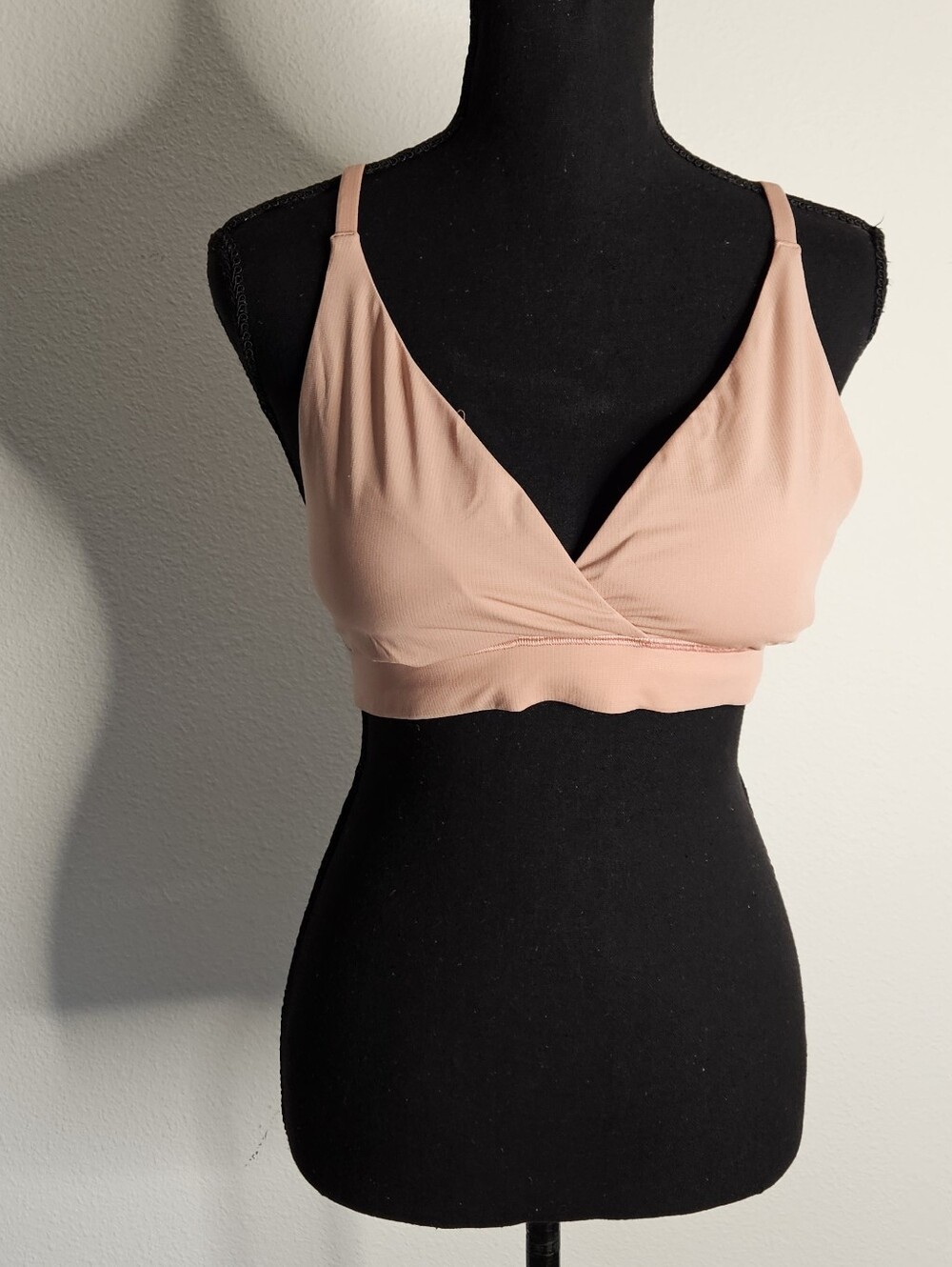 REI Active Bralette Crossover Removable Pads Knit X-back Straps Beige M